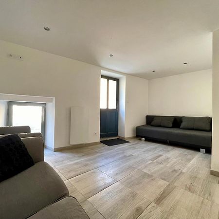 Duplex De Bezons - Parking - Entre Centre-Ville Et Cite Medievale قرقشونه المظهر الخارجي الصورة